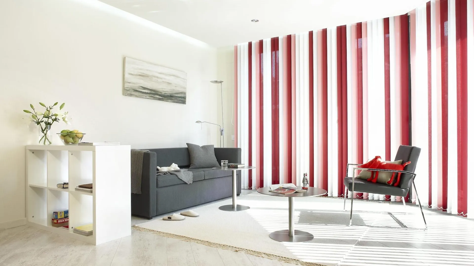 Limehome Barcelona Rector Triado 0*,