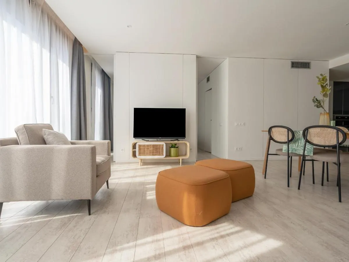 Limehome Barcelona Rector Triado