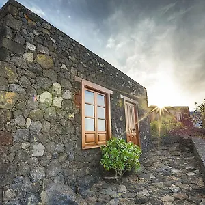 https://estudio-rural-de-piedra.in-canary-islands.com