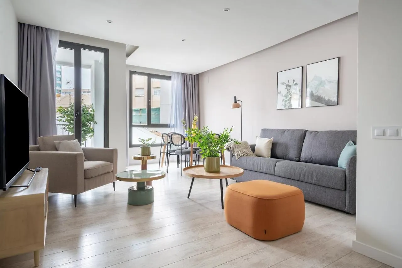 Limehome Barcelona Rector Triado