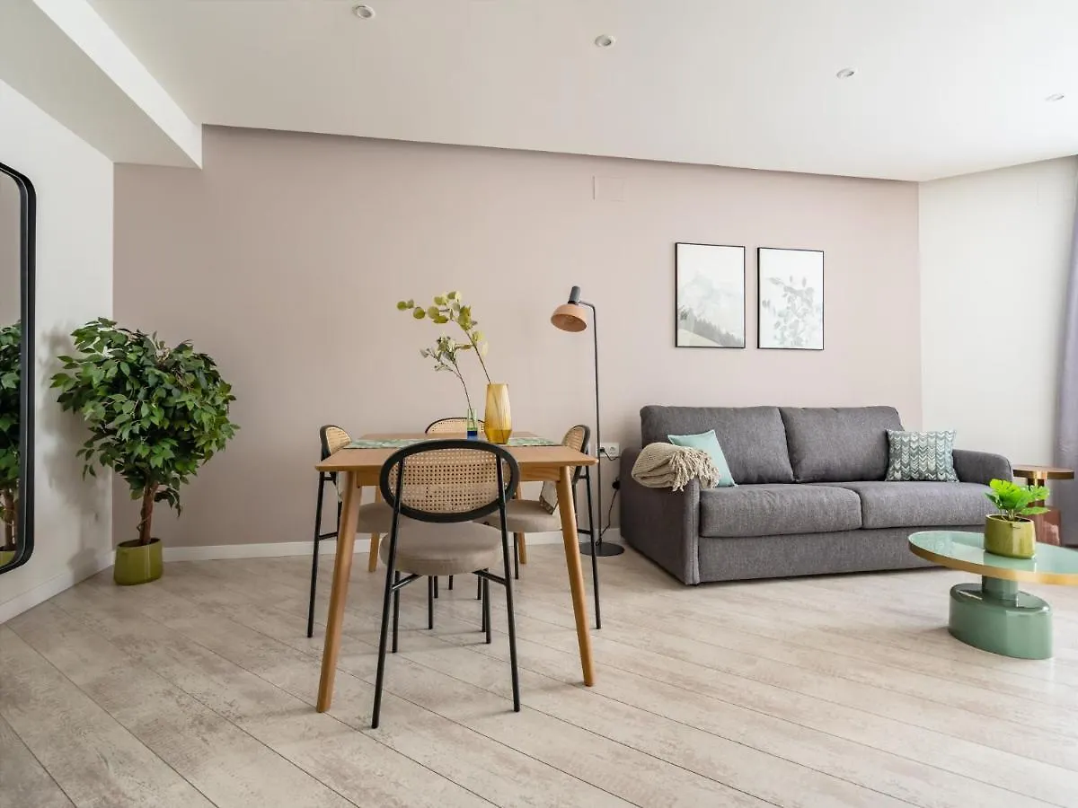 Limehome Barcelona Rector Triado