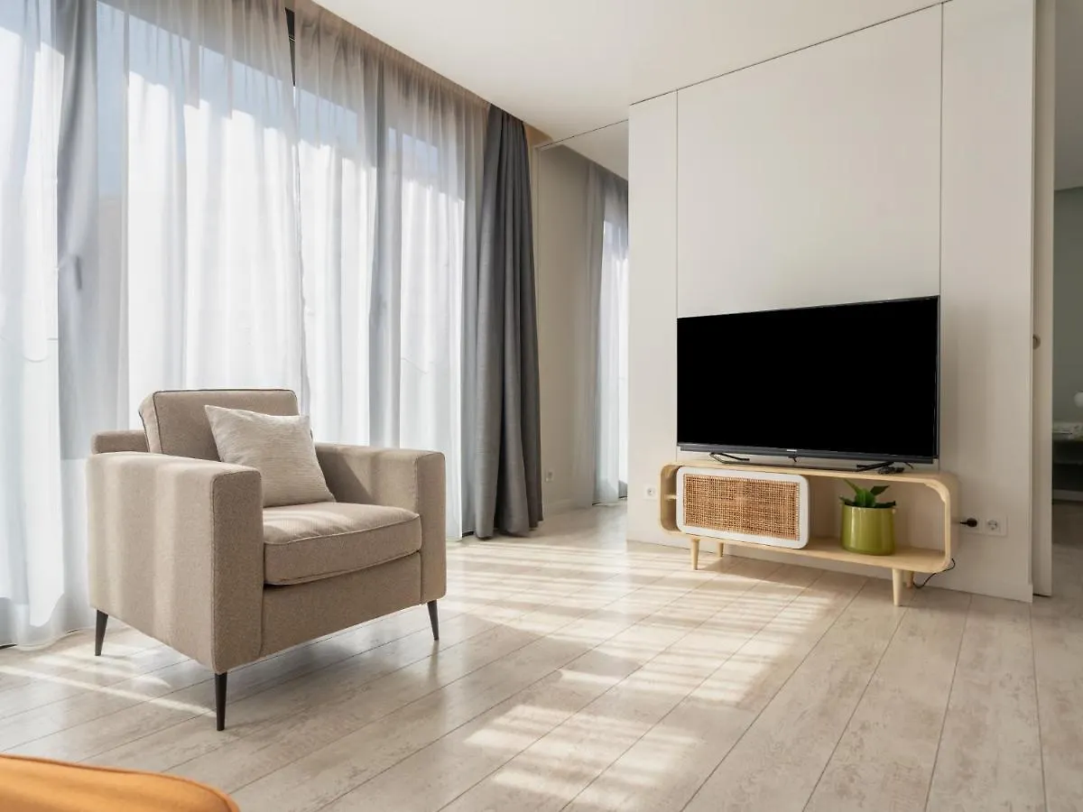 Limehome Barcelona Rector Triado 0*,