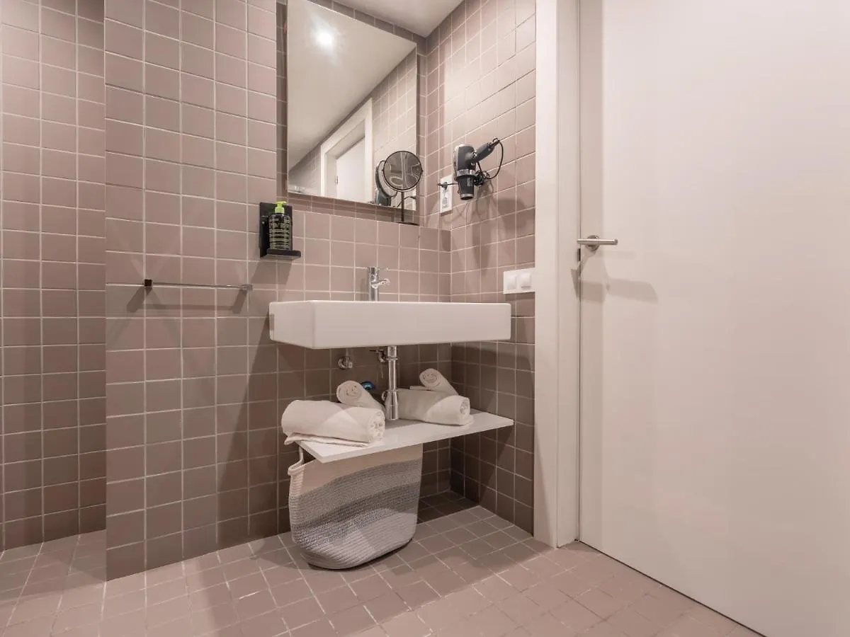 Limehome Barcelona Rector Triado Spain